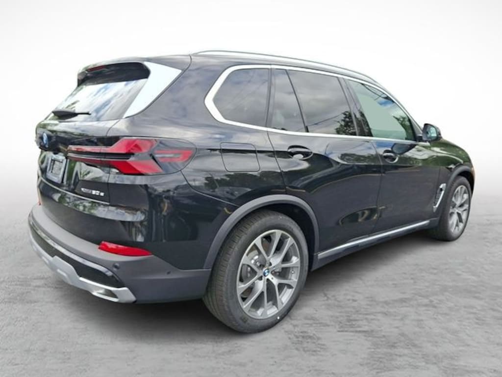 New 2026 BMW X5 PHEV xDrive50e SUV