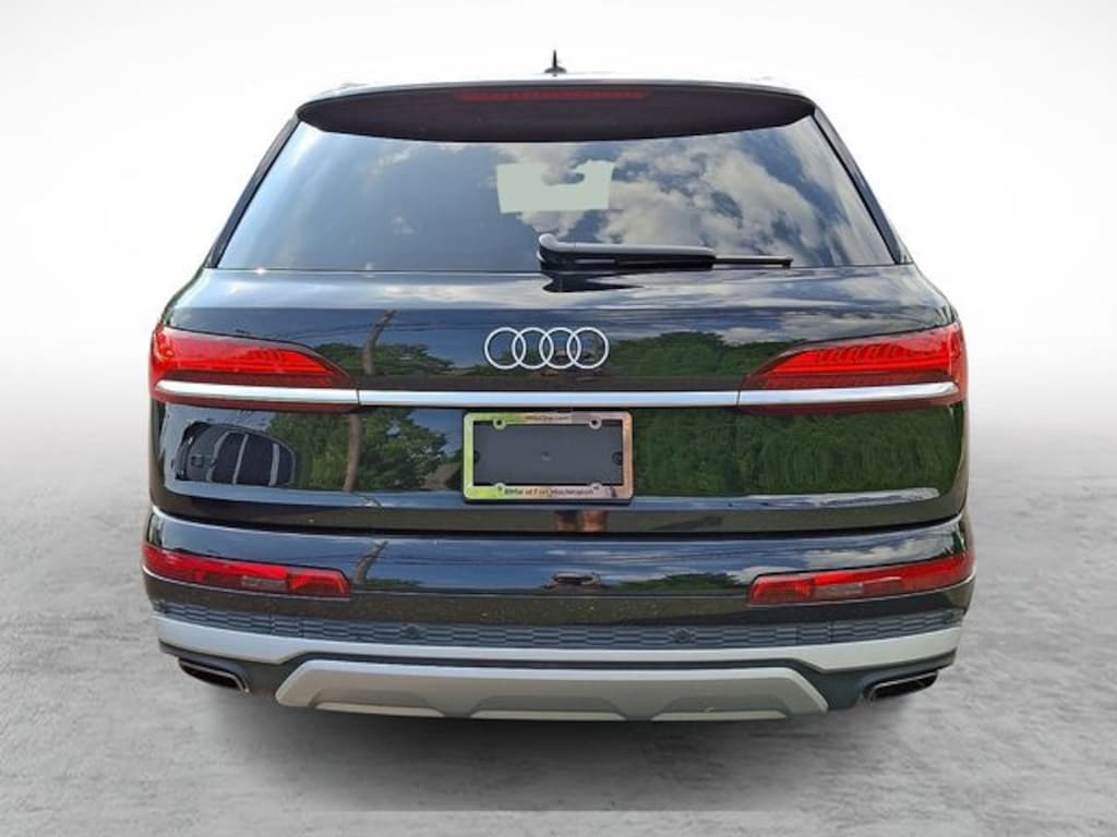 Used 2025 Audi Q7 55 Premium SUV