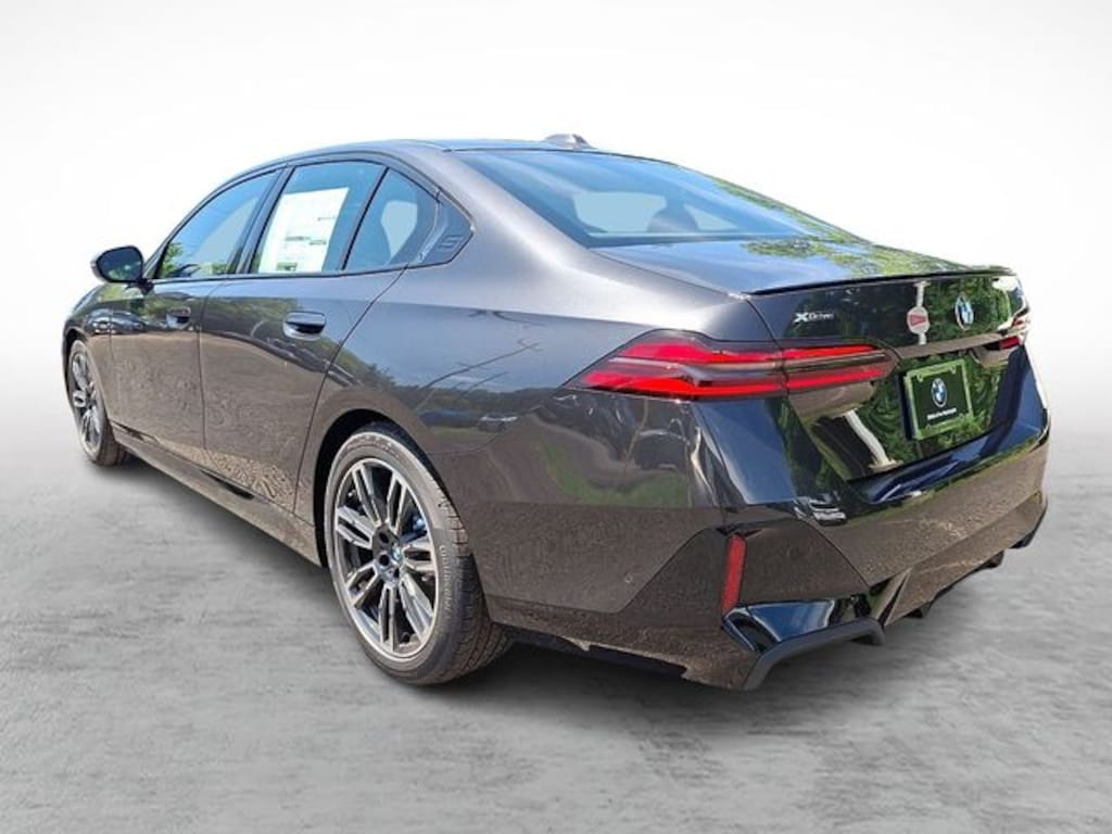 New 2027 BMW 540i xDrive Sedan