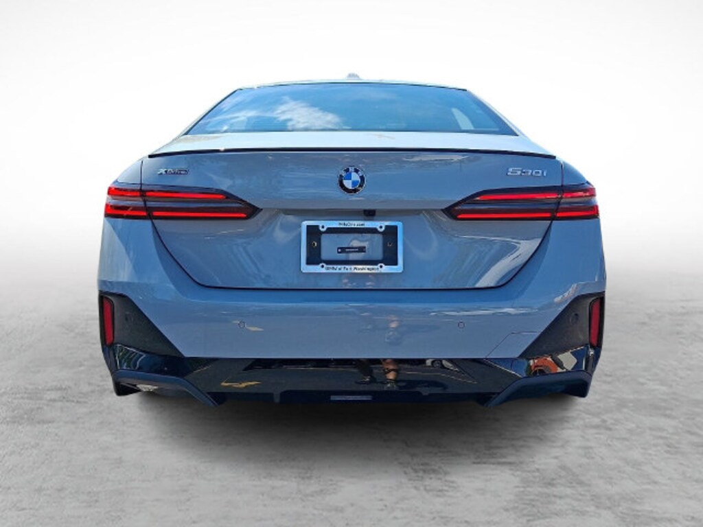 Used 2027 BMW 530i xDrive Sedan