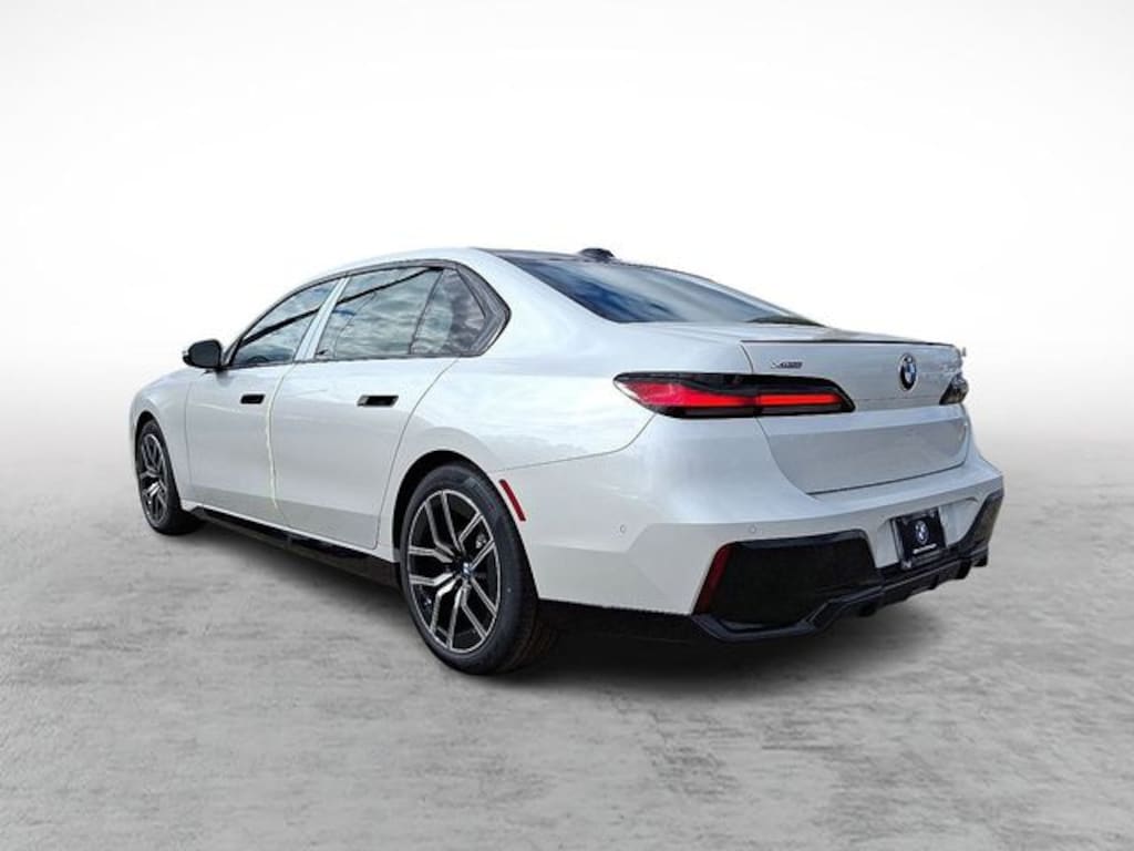 Used 2026 BMW 740i xDrive Sedan