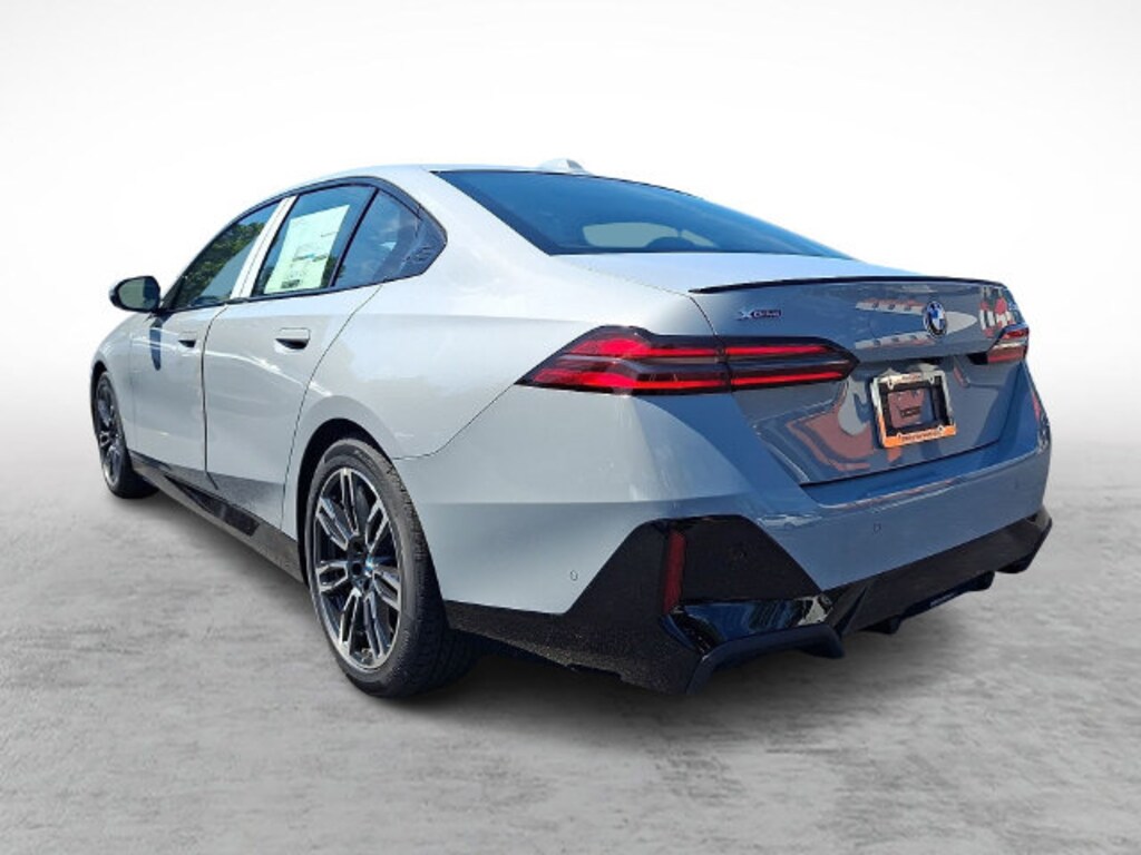 Used 2027 BMW 530i xDrive Sedan
