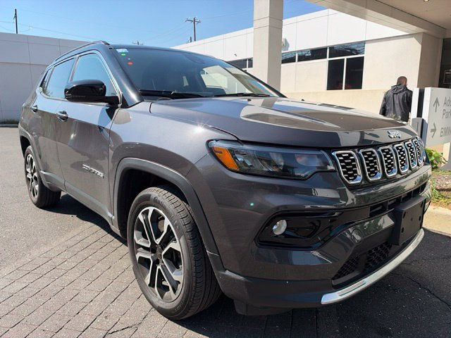 Used 2024 Jeep Compass Limited SUV