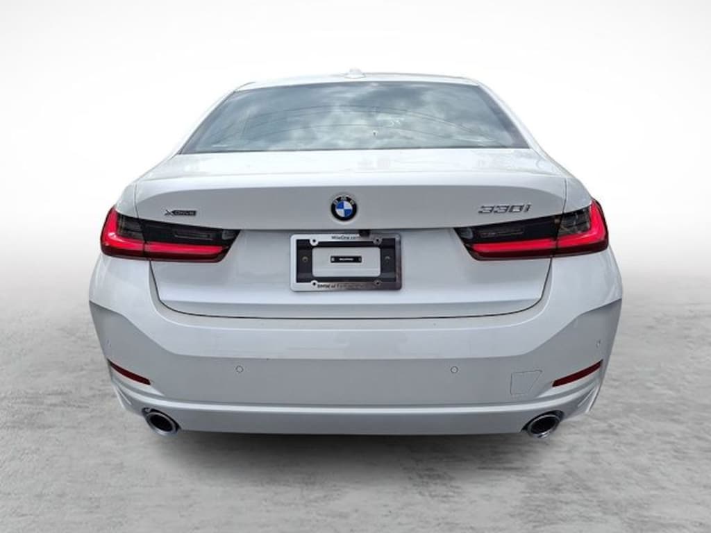 New 2026 BMW 330i xDrive Sedan