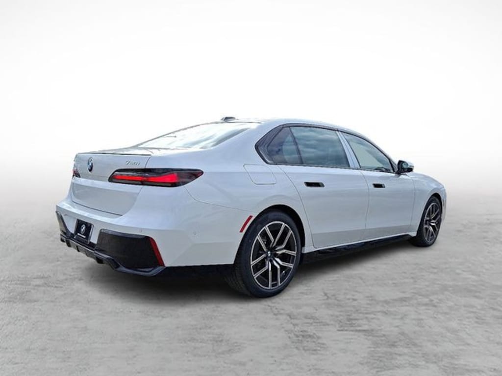 Used 2026 BMW 740i xDrive Sedan