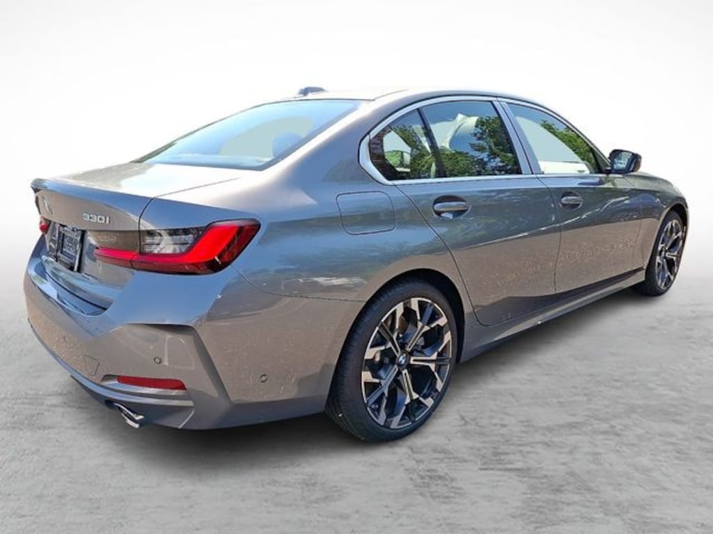 New 2026 BMW 330i xDrive Sedan