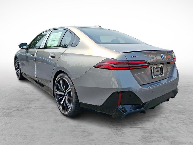 Used 2027 BMW 530i xDrive Sedan