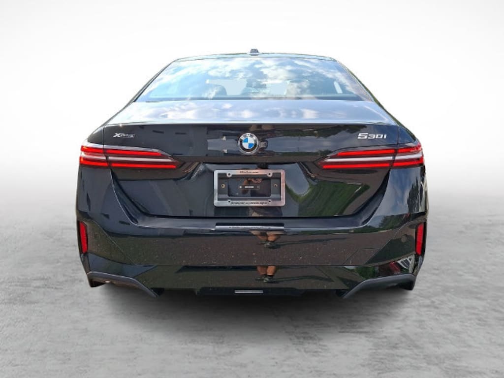 Used 2027 BMW 530i xDrive Sedan