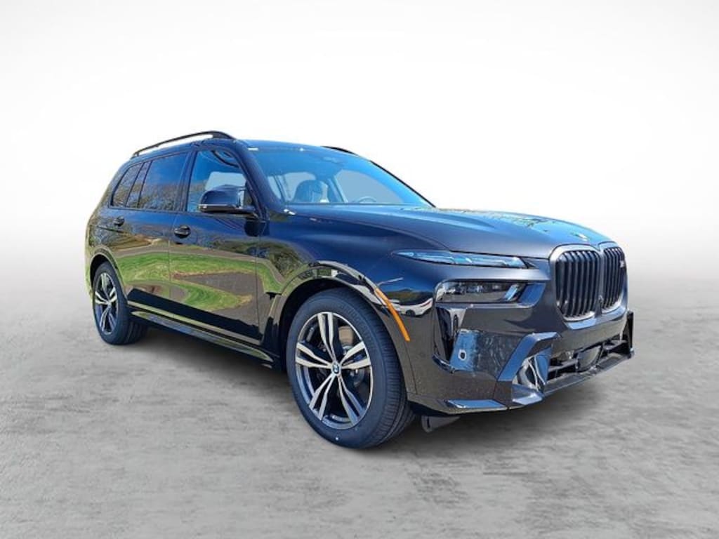 New 2026 BMW X7 M60i SUV