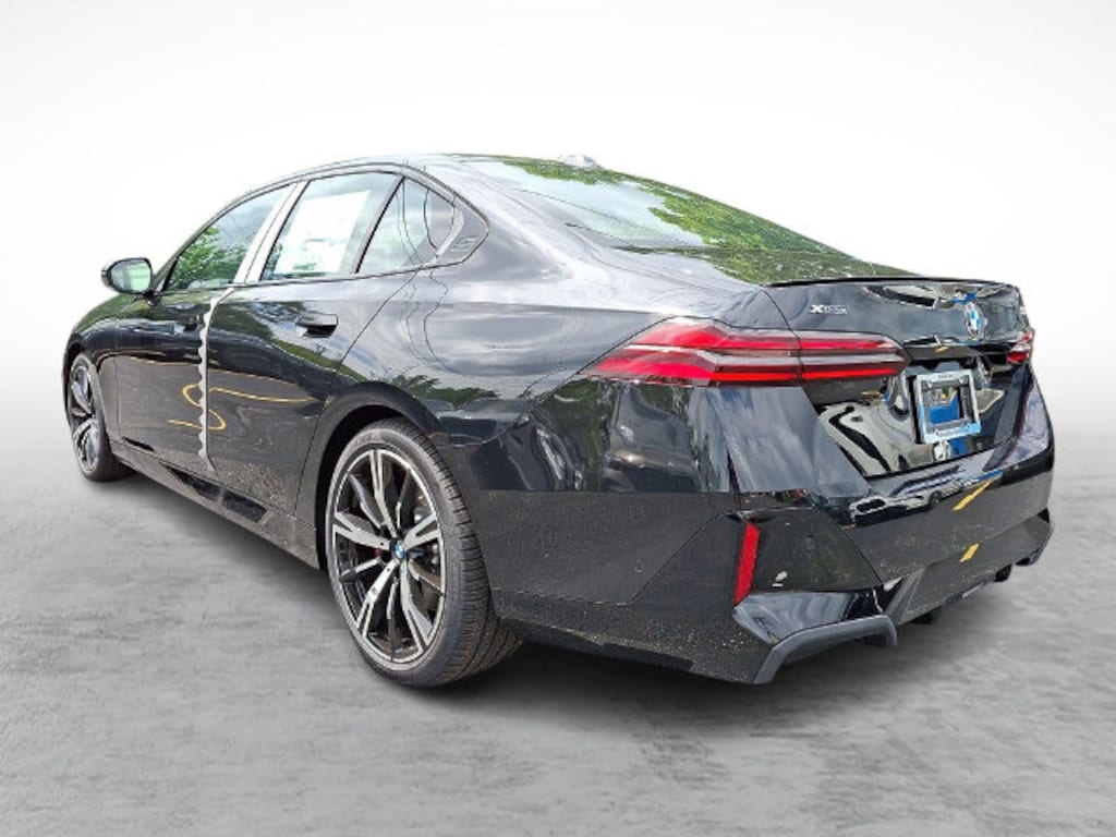 Used 2027 BMW 530i xDrive Sedan