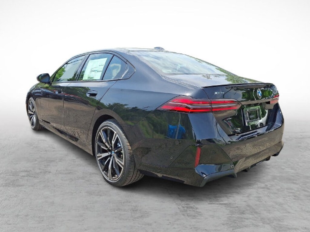 Used 2027 BMW 530i xDrive Sedan