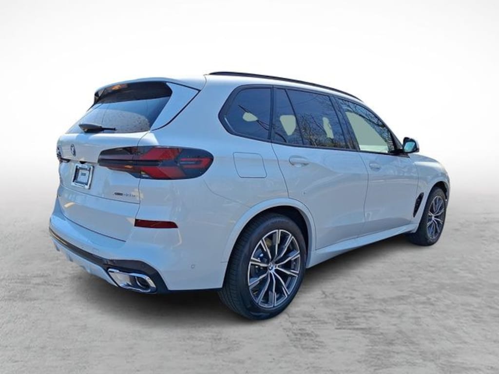 New 2026 BMW X5 PHEV xDrive50e SUV