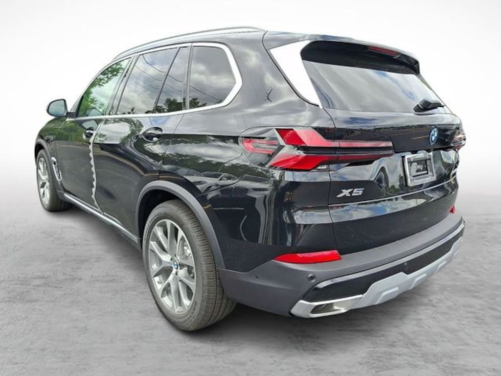 New 2026 BMW X5 PHEV xDrive50e SUV