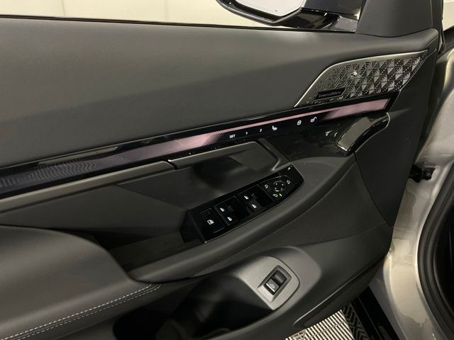 2026 BMW 5 Series 550e - Photo 29