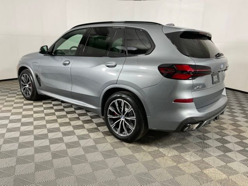 New 2026 BMW X5 xDrive50e SUV