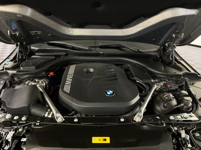 2026 BMW 5 Series 550e - Photo 45