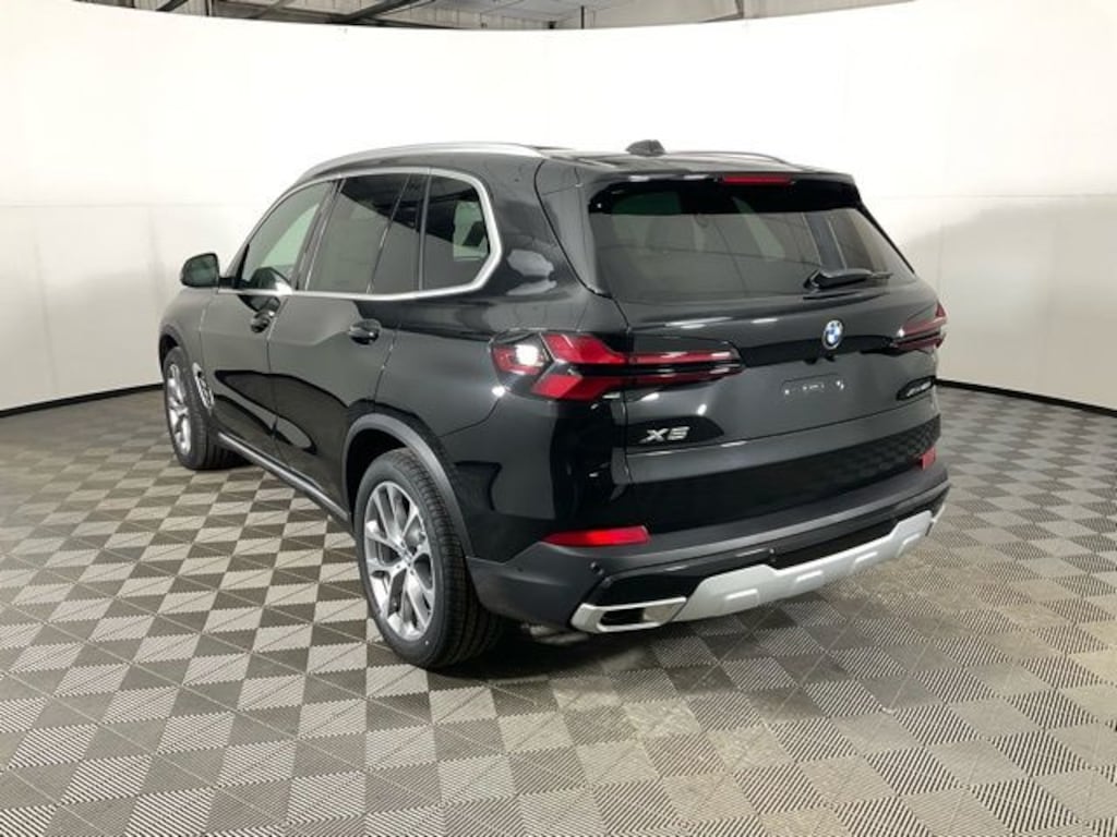 New 2026 BMW X5 xDrive40i SUV