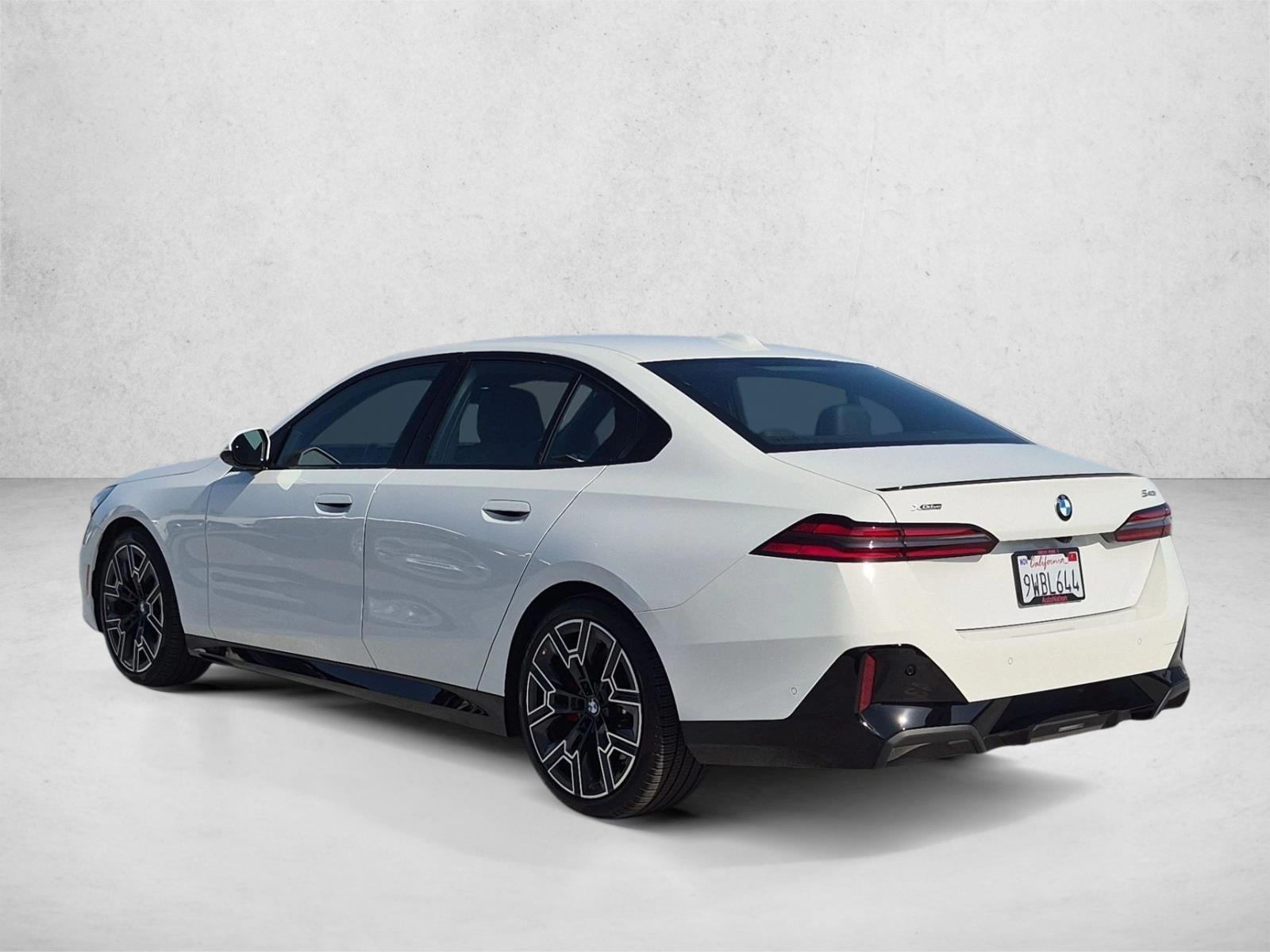 2026 BMW 5 Series 540i - Photo 8