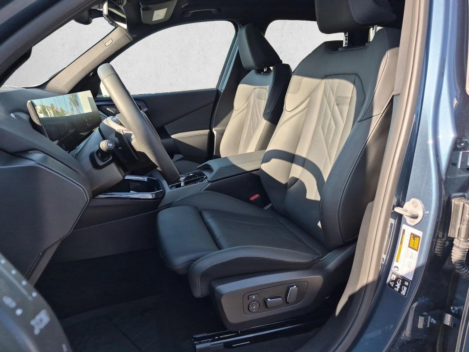 2025 BMW X3 30 - Photo 15