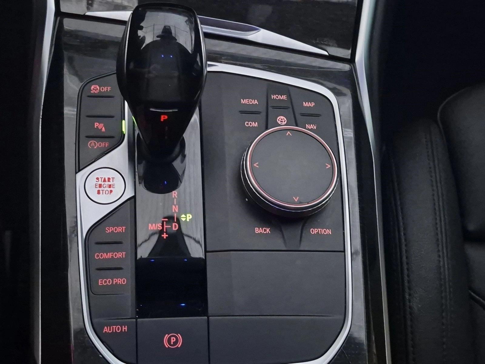 2021 BMW 3 Series 330i - Photo 12
