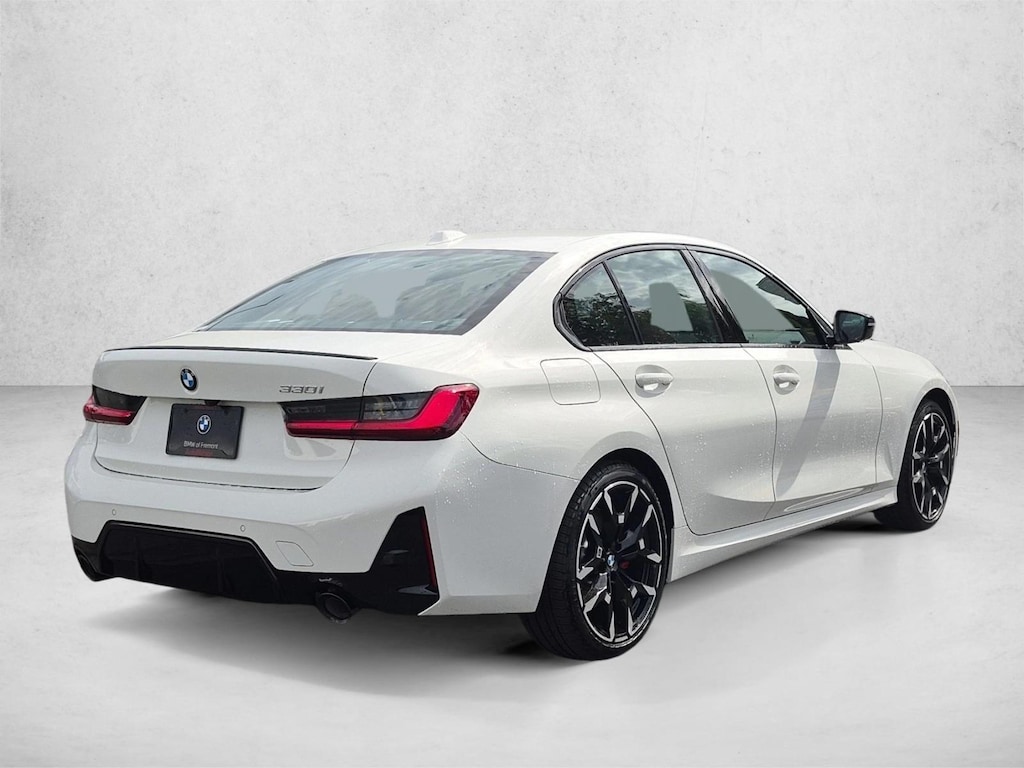 New 2026 BMW 330i Sedan