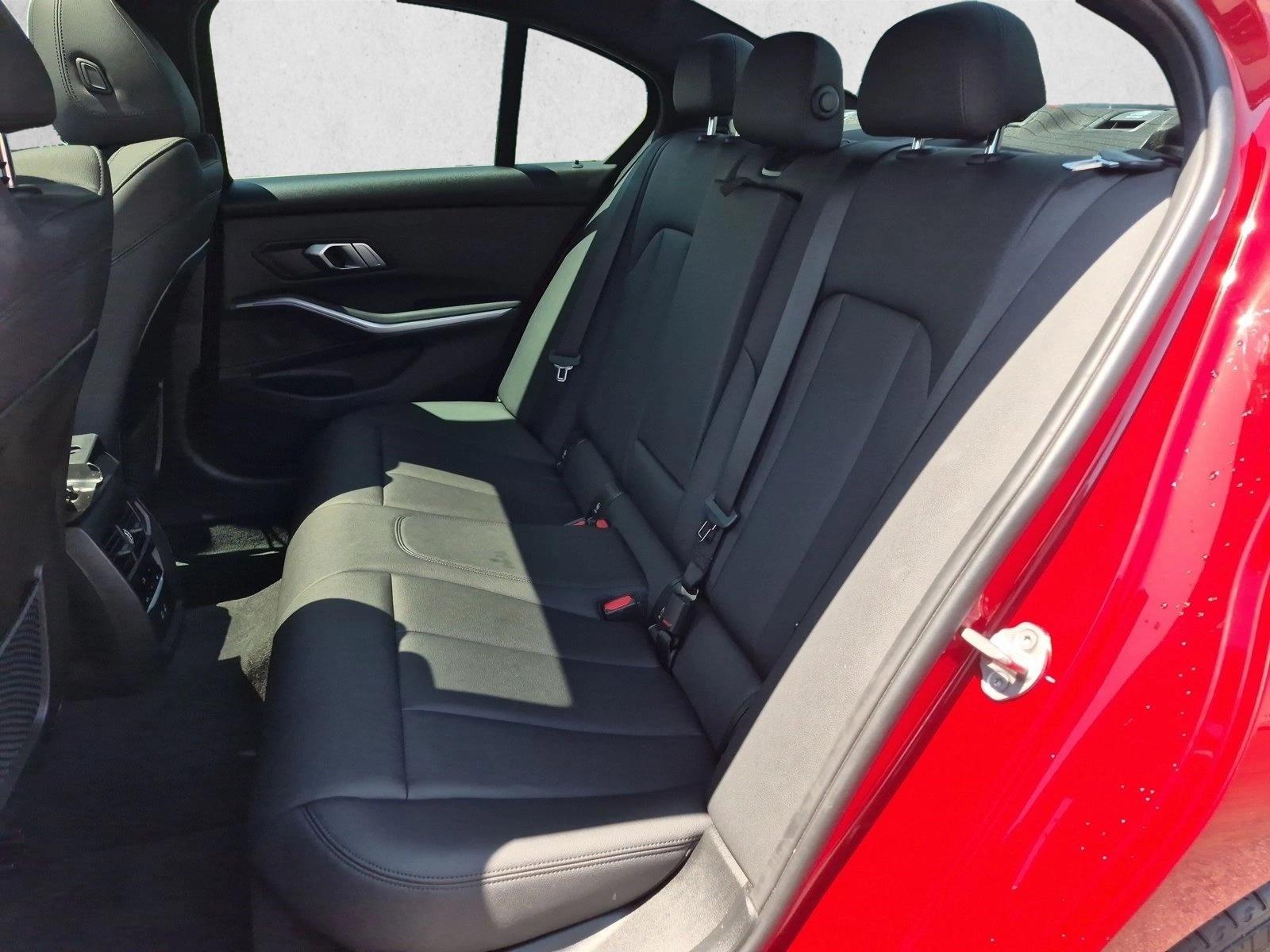 2021 BMW 3 Series 330i - Photo 19