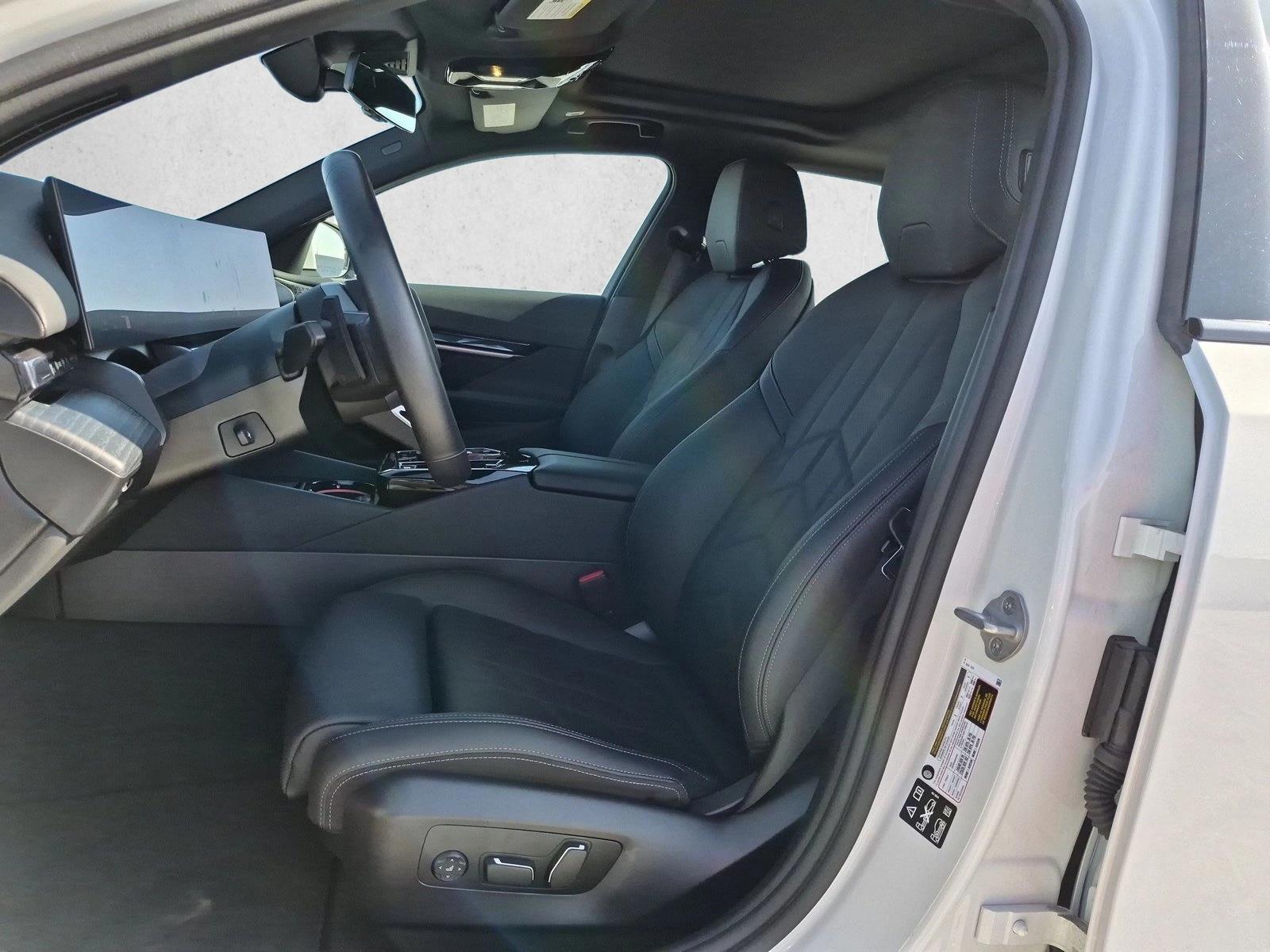 2026 BMW 5 Series 540i - Photo 17