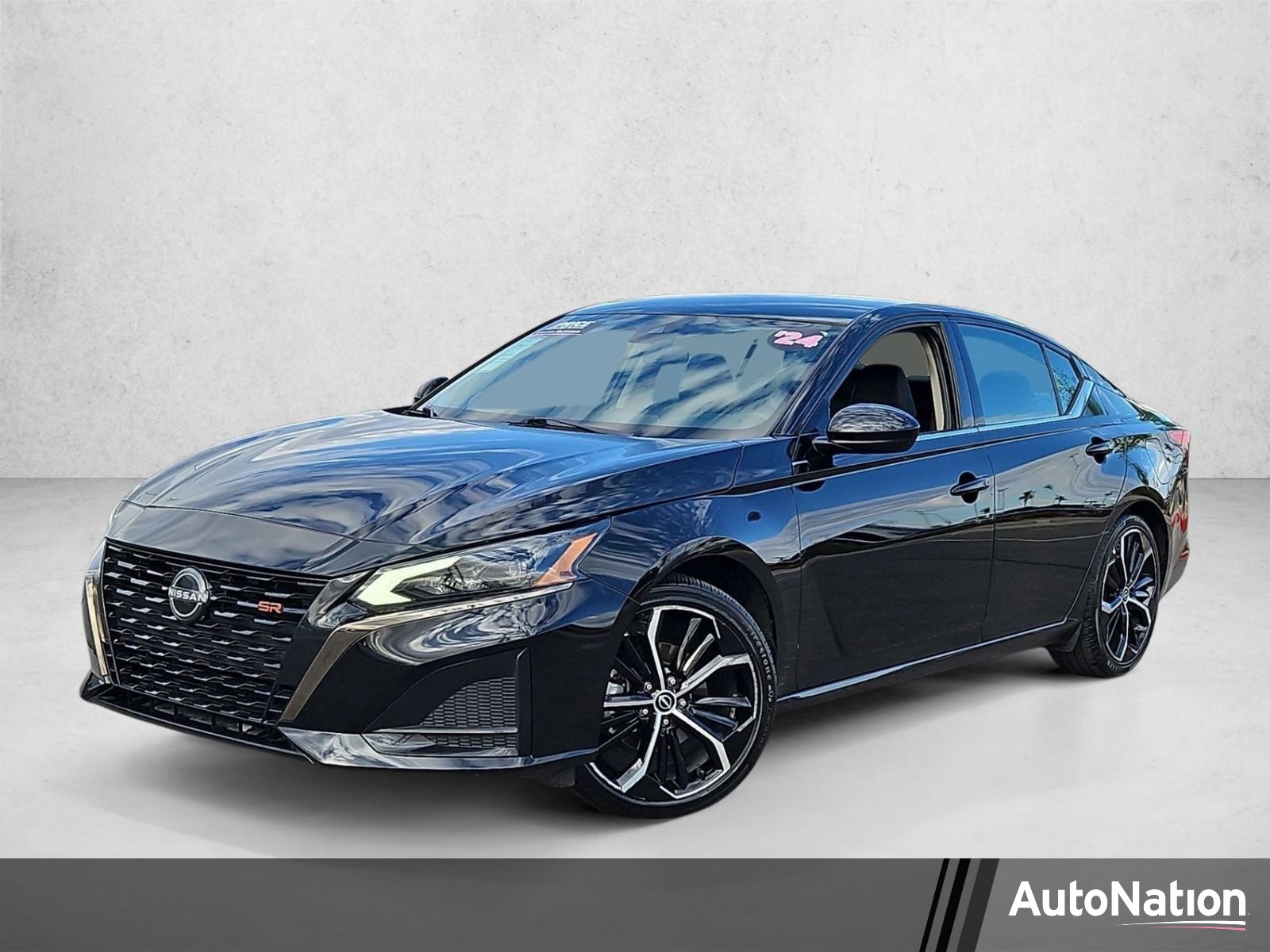 Used 2024 Nissan Altima 2.5 SR Sedan