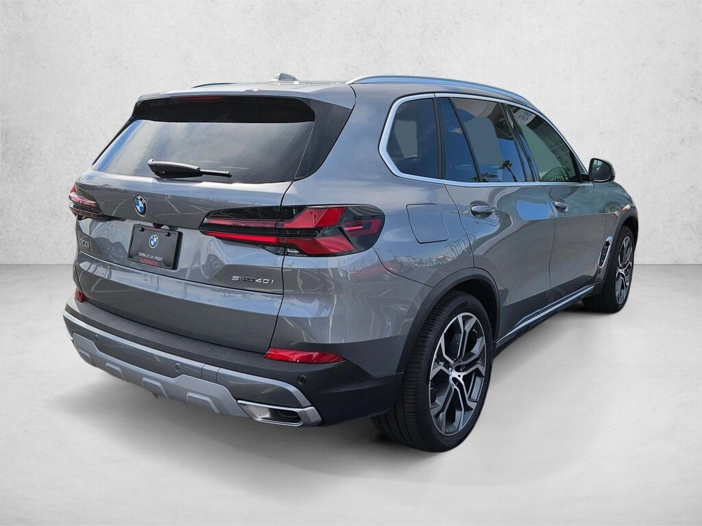New 2026 BMW X5 sDrive40i SUV