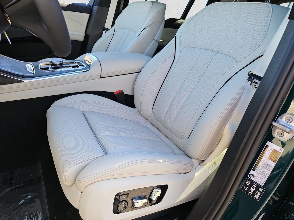 New 2027 BMW X7 xDrive40i SUV