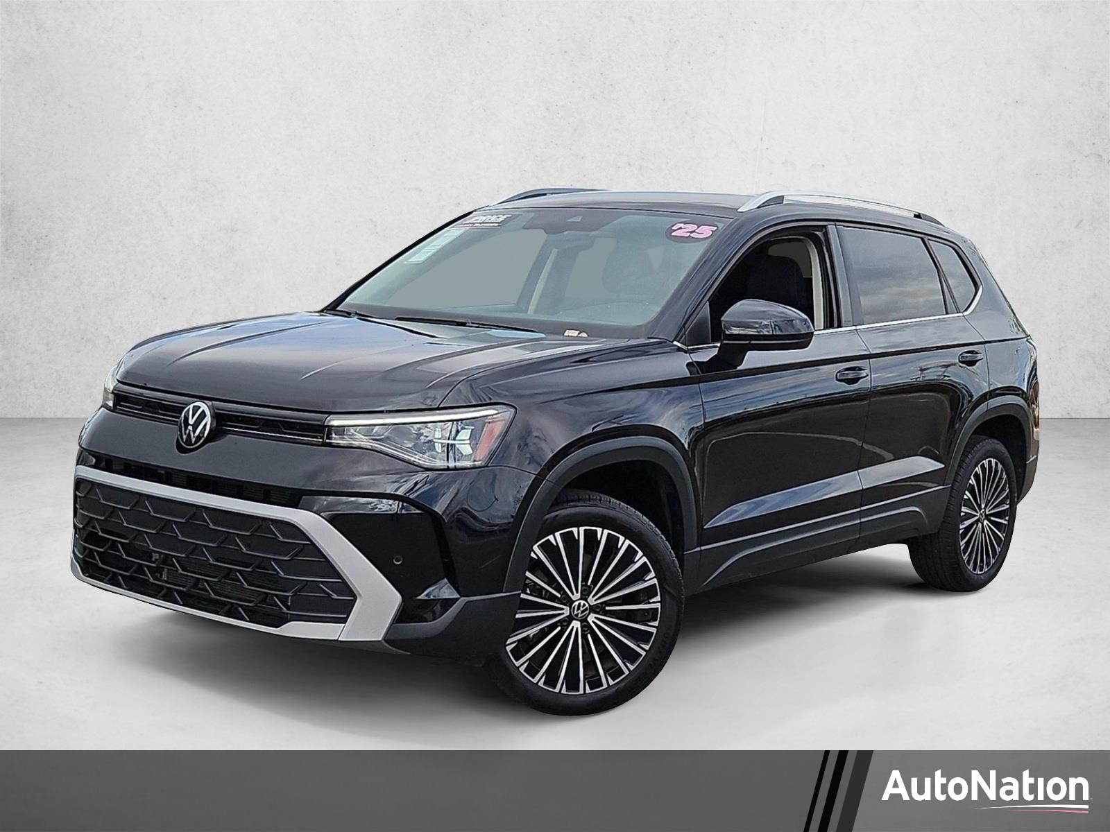 2025 Volkswagen Taos
