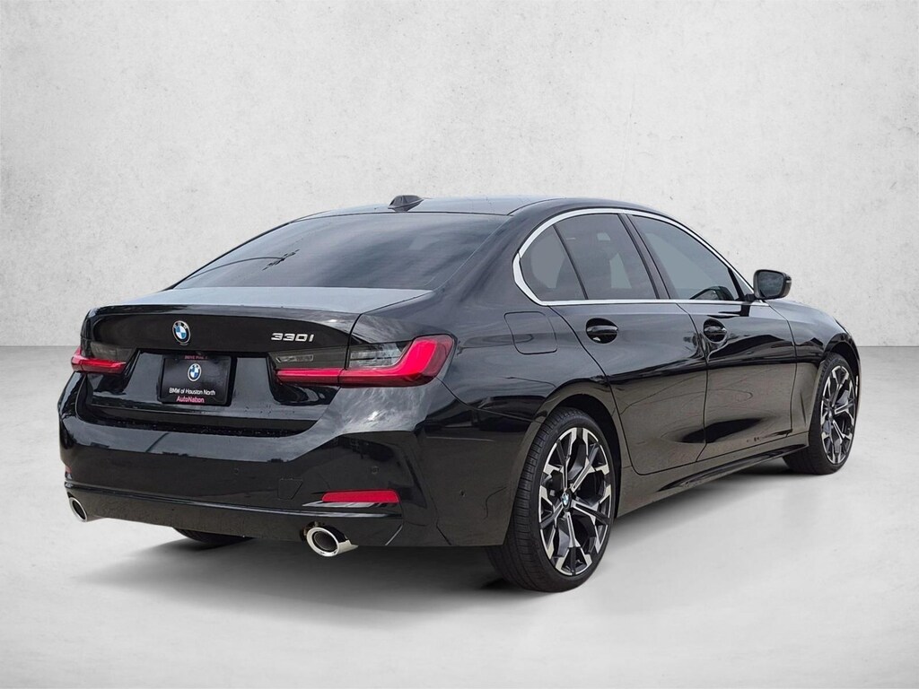 New 2026 BMW 330i Sedan