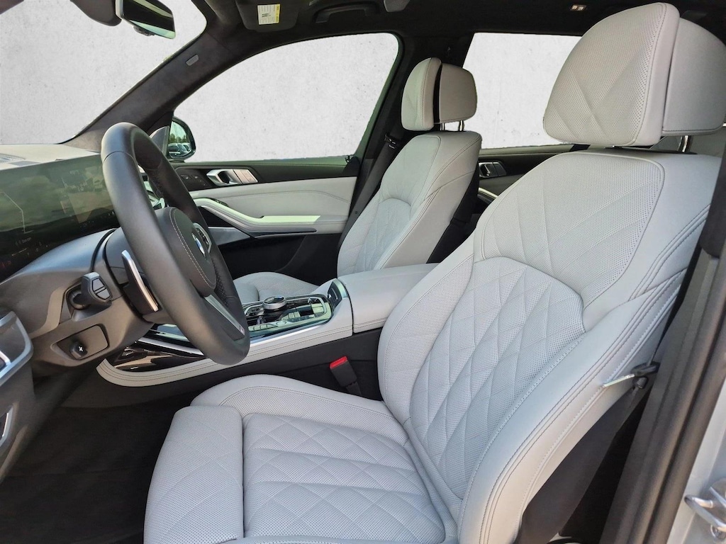 New 2027 BMW X7 xDrive40i SUV