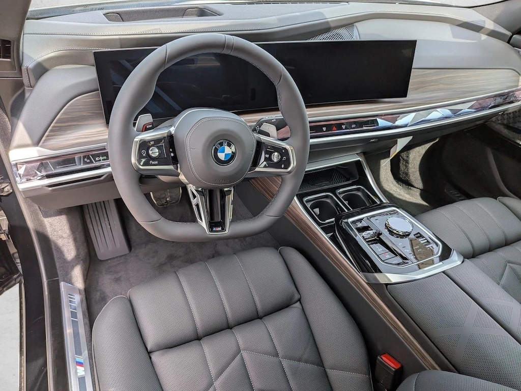 New 2026 BMW 740i Sedan
