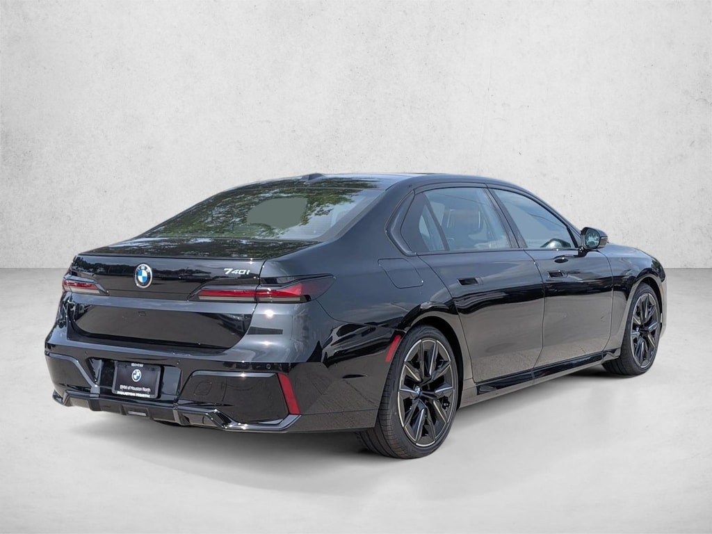 New 2026 BMW 740i Sedan