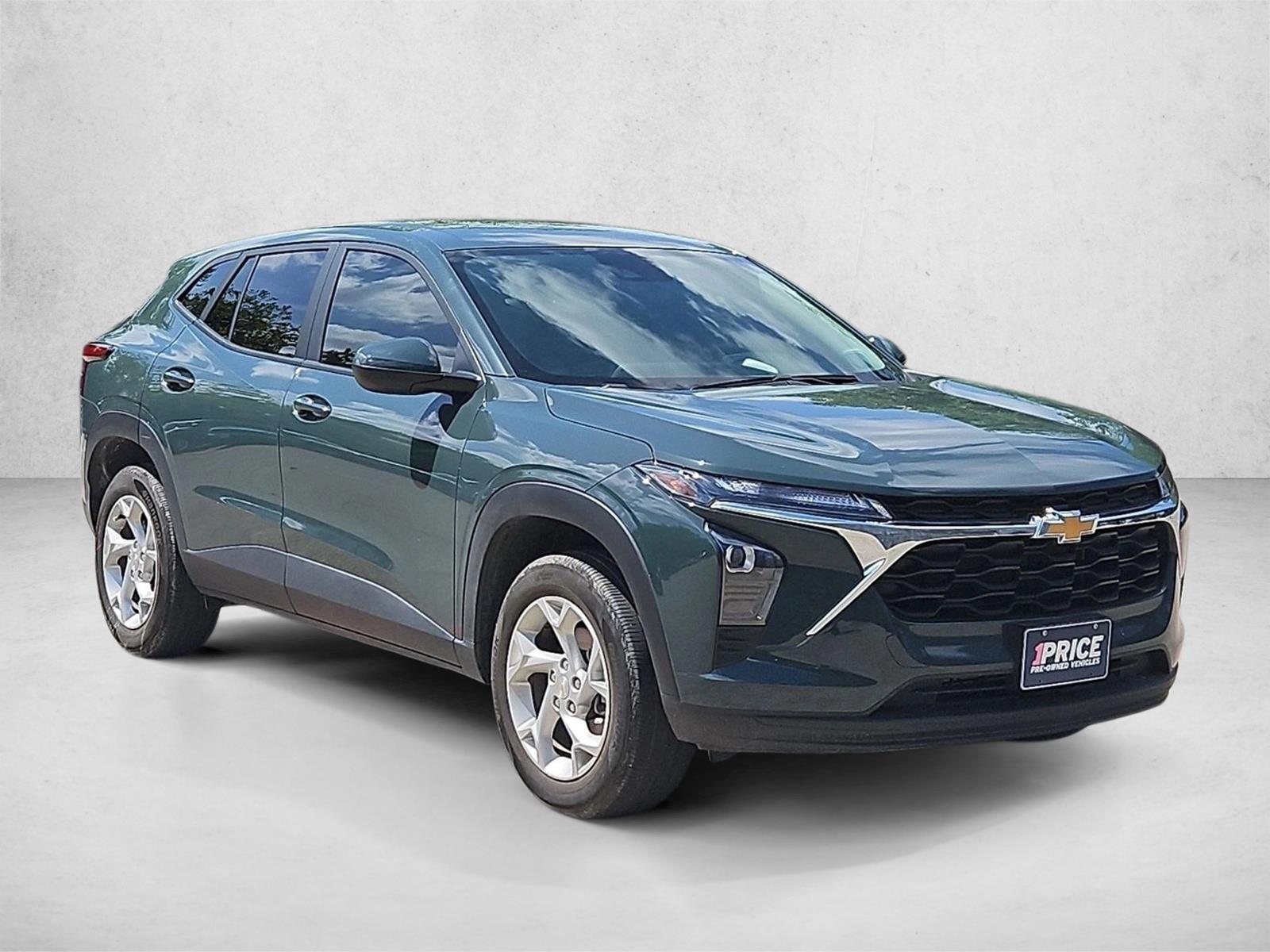 Used 2025 Chevrolet Trax LS SUV