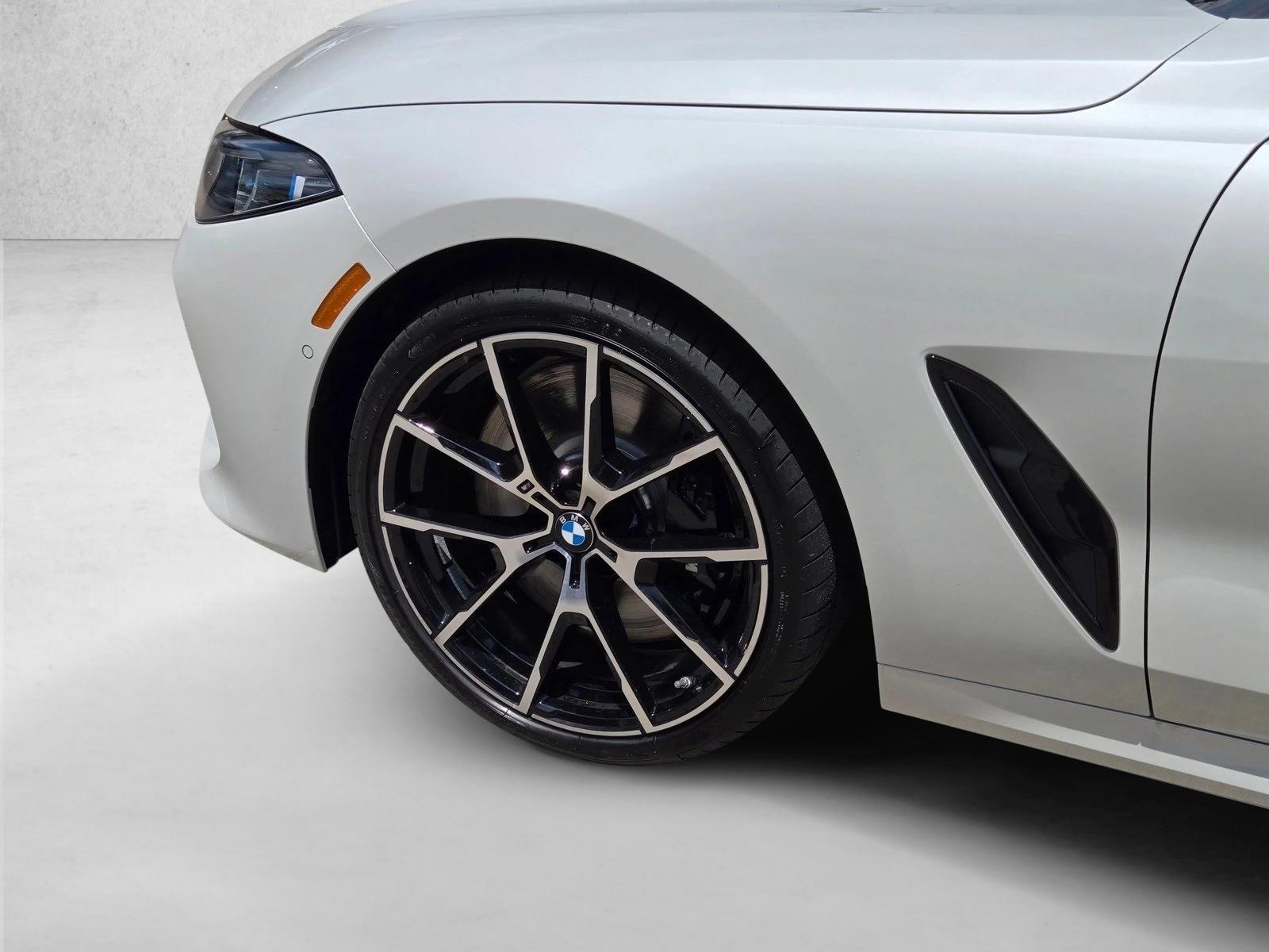 2026 BMW 8 Series 840i - Photo 10