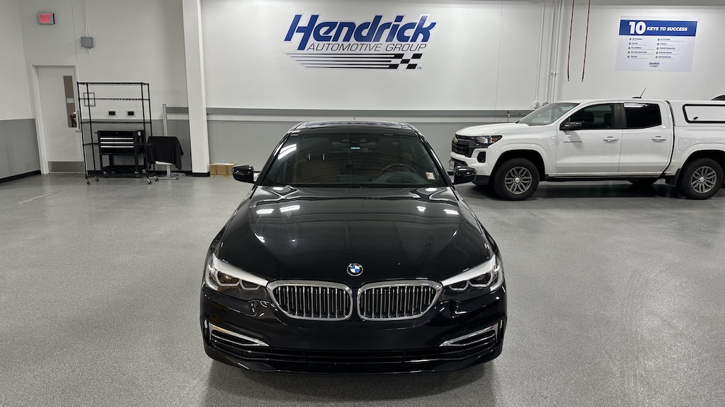 Used 2019 BMW 5 Series 530i xDrive Sedan