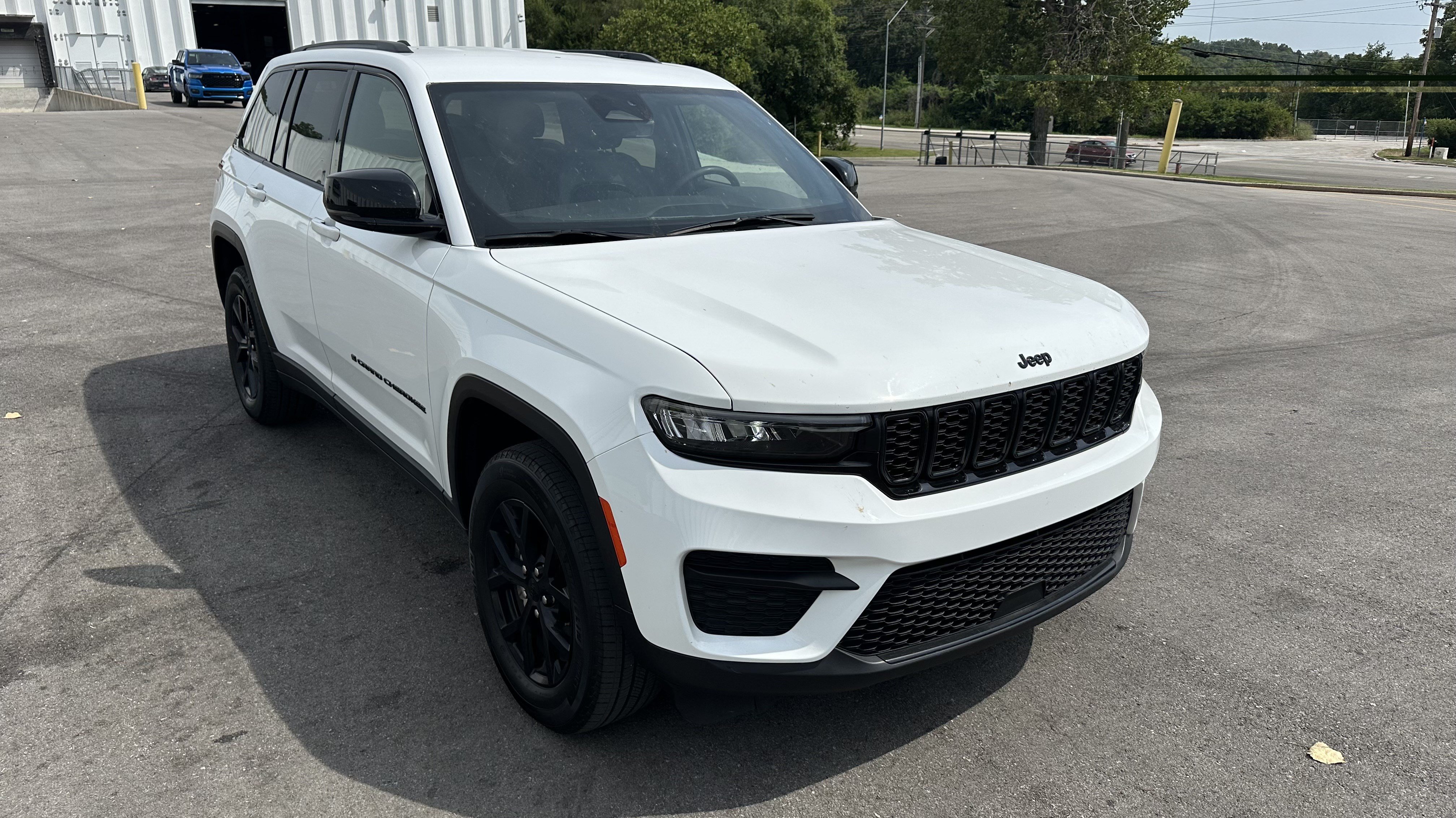 2025 Jeep Grand Cherokee Altitude SUV