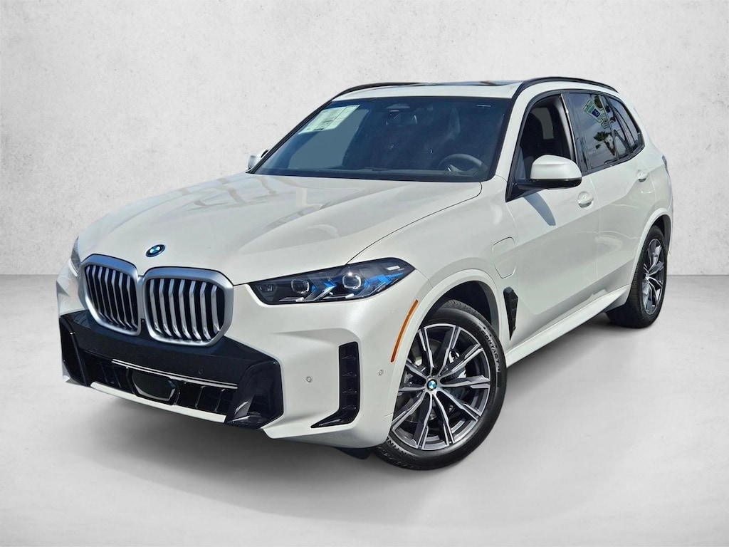 New 2026 BMW X5 PHEV xDrive50e SUV