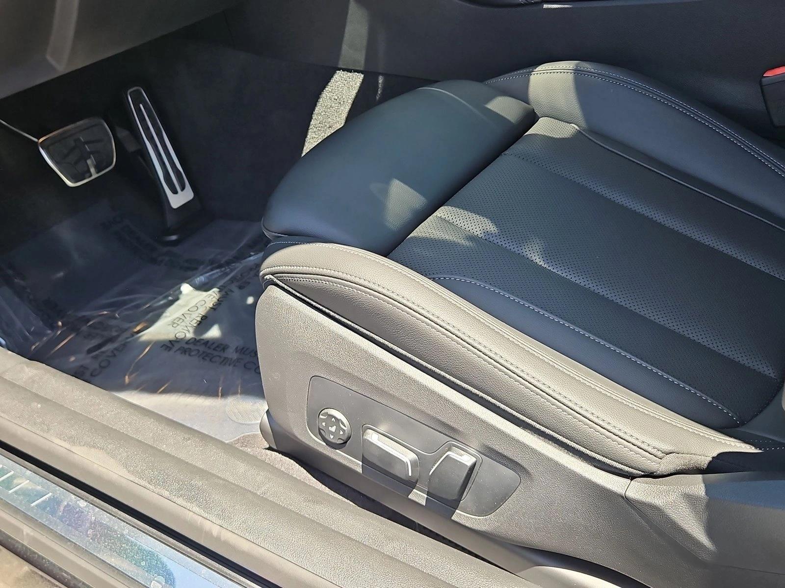 2026 BMW 4 Series 430i - Photo 4