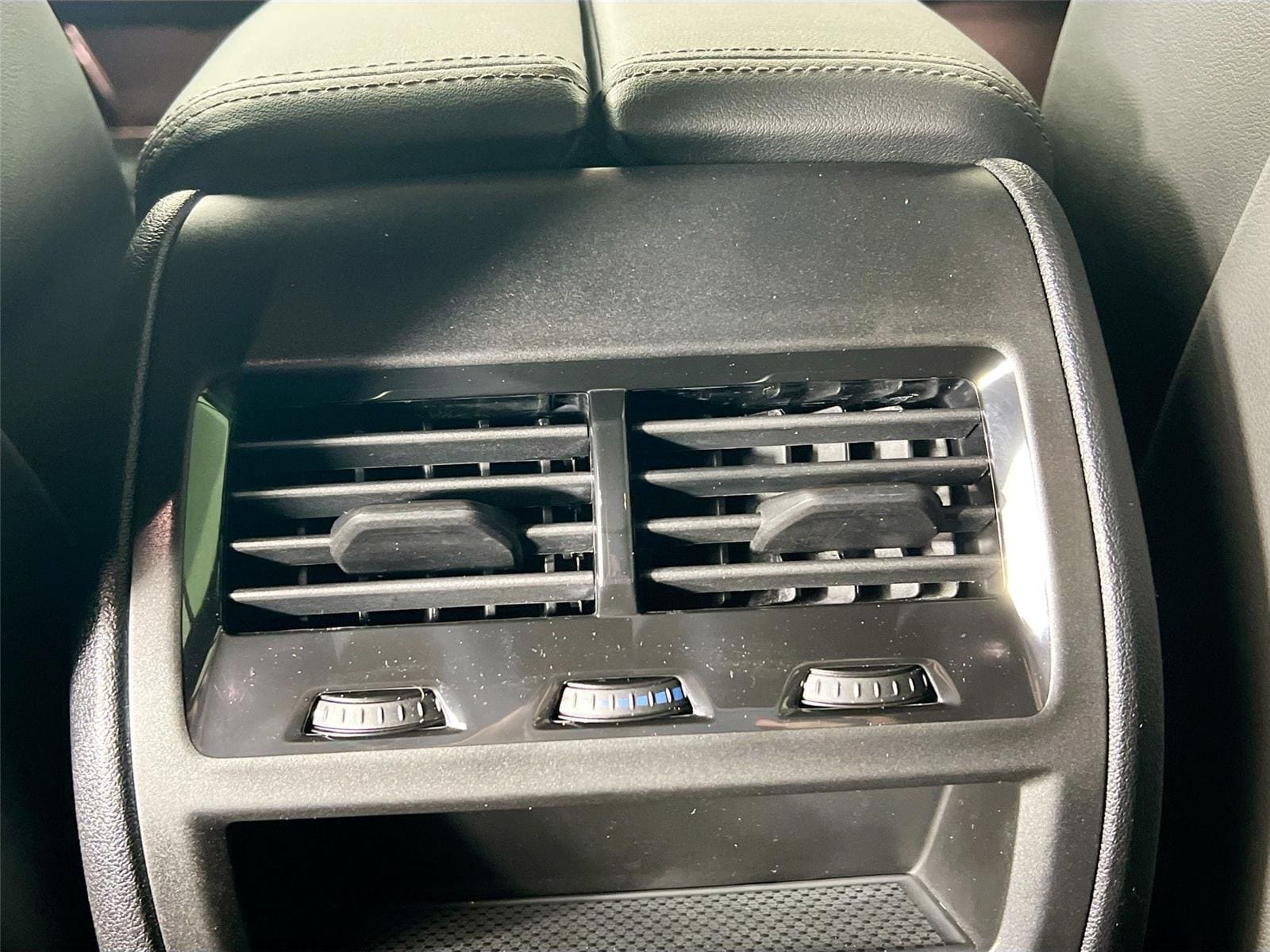 2026 BMW X5 50e - Photo 26