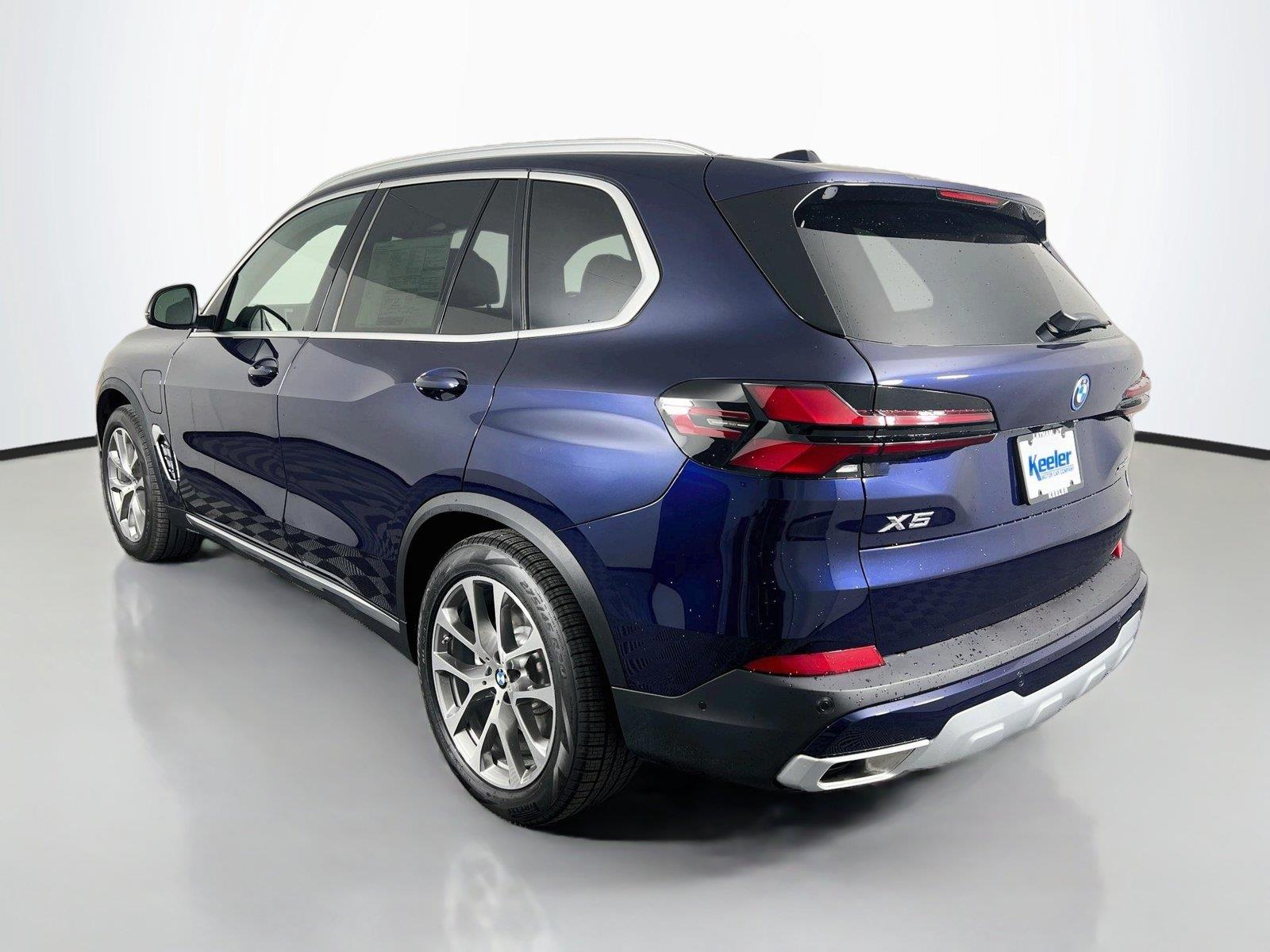 New 2026 BMW X5 xDrive50e Sports Activity Vehicle