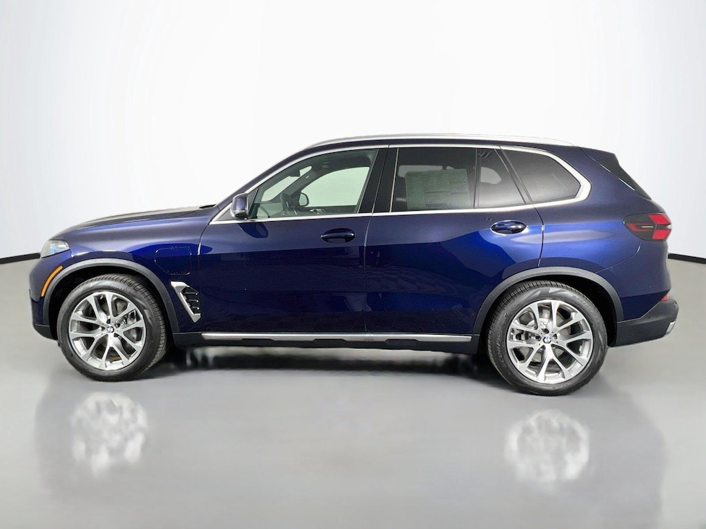 New 2026 BMW X5 xDrive50e Sports Activity Vehicle