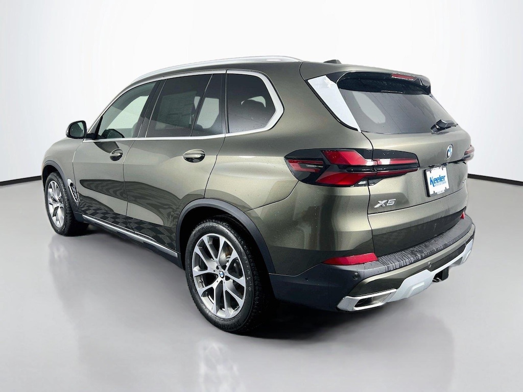 New 2026 BMW X5 M xDrive40i SUV
