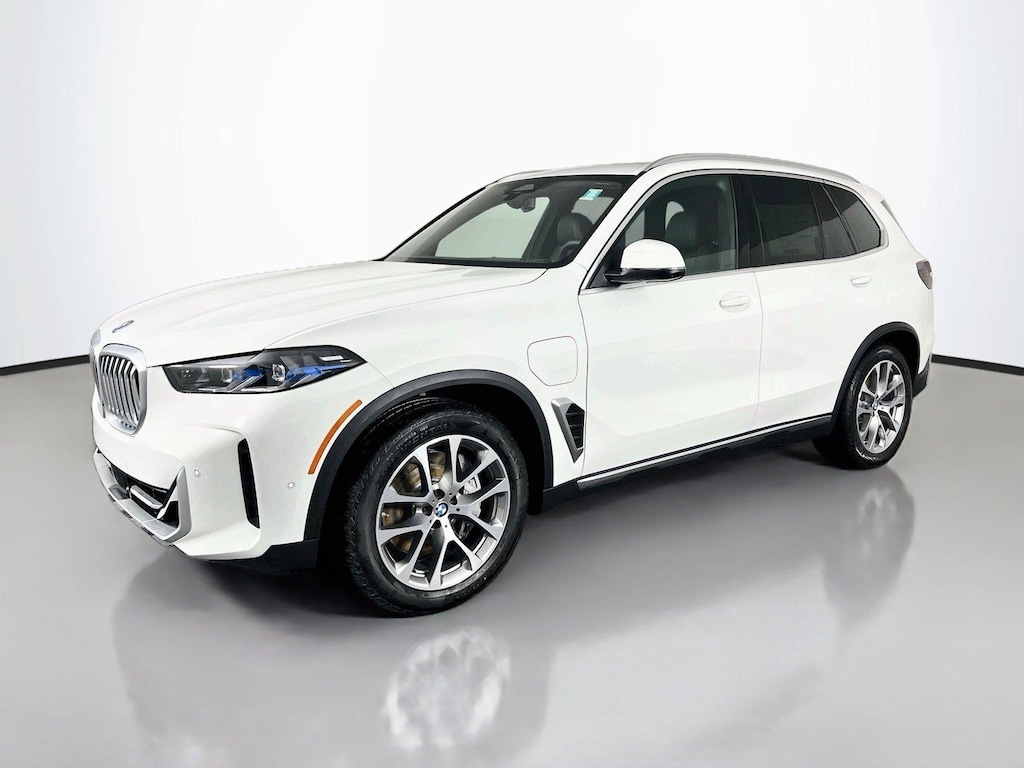 New 2026 BMW X5 xDrive50e Sports Activity Vehicle