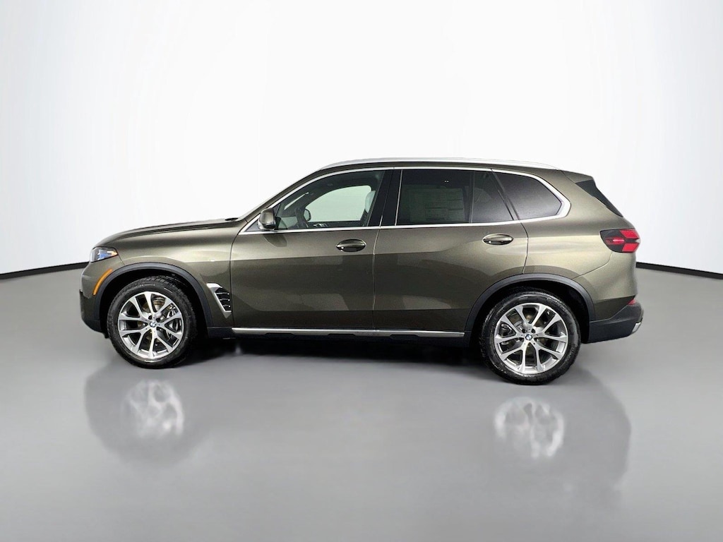 New 2026 BMW X5 xDrive40i Sports Activity Vehicle