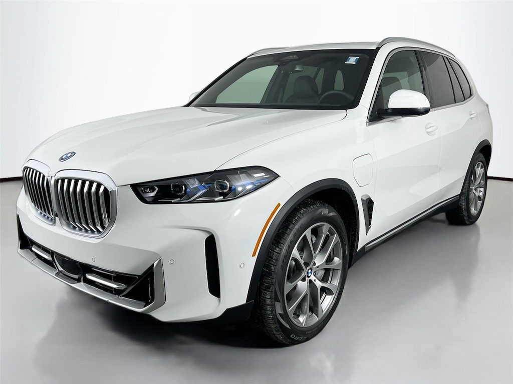 New 2026 BMW X5 xDrive50e Sports Activity Vehicle