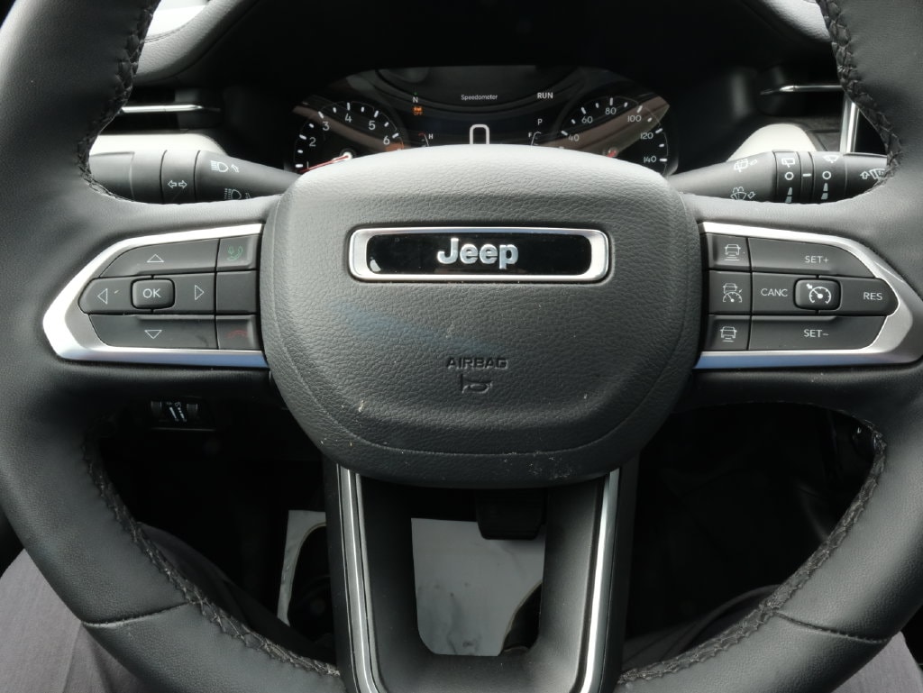 2025 Jeep Compass Limited - Photo 16