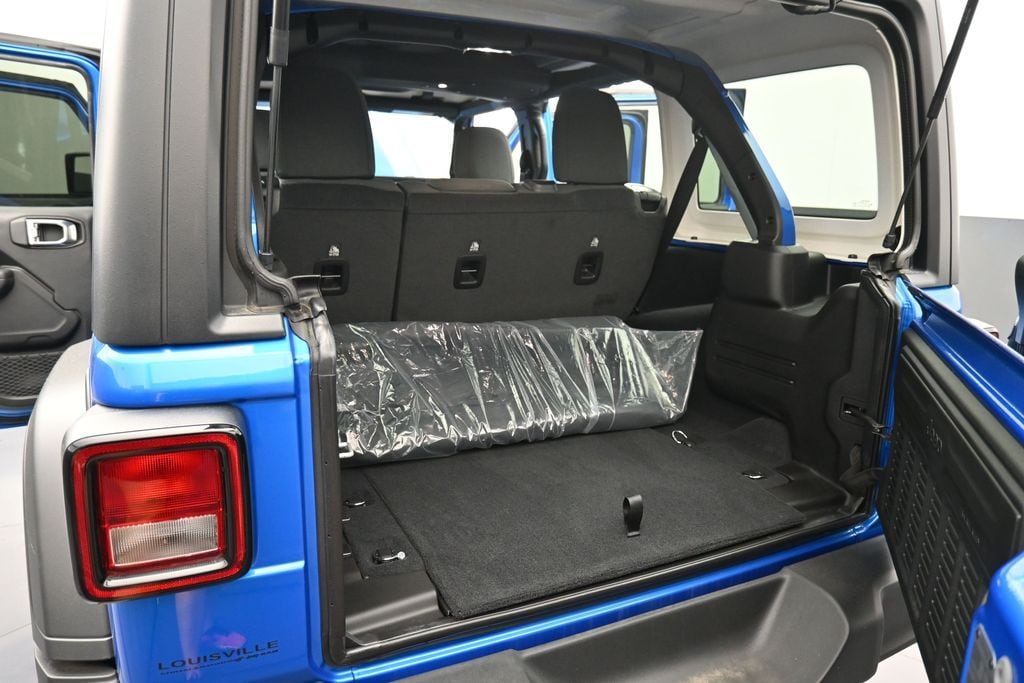 2026 Jeep Wrangler 4-Door Sport - Photo 15